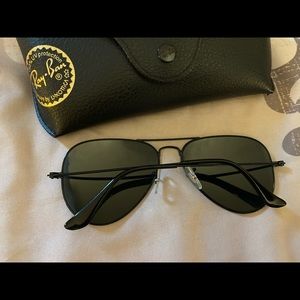 Ray ban aviator sunglasses